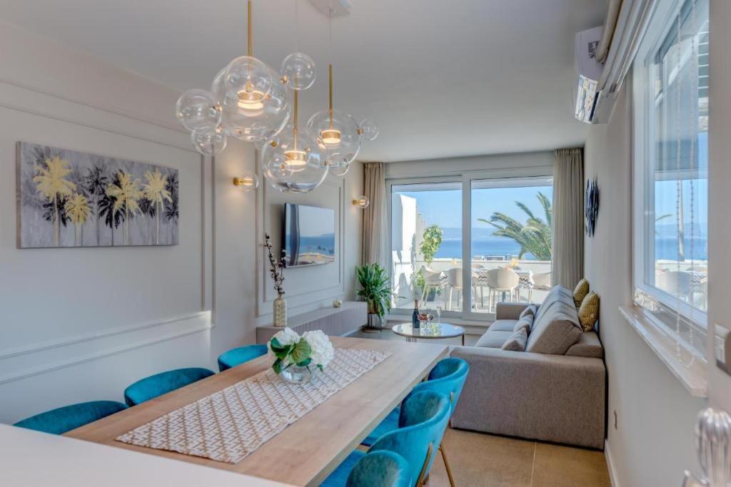 Beachfront Apartment Split Exterior photo