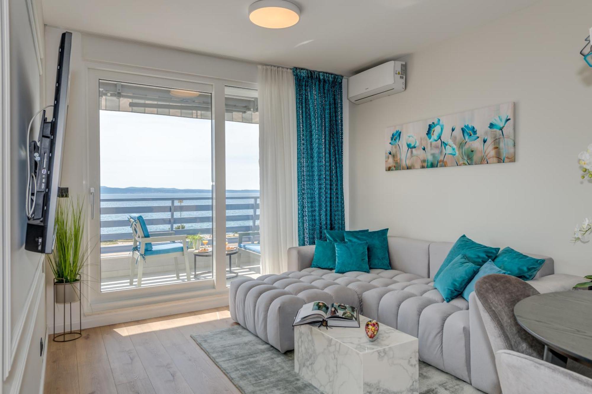 Beachfront Apartment Split Exterior photo